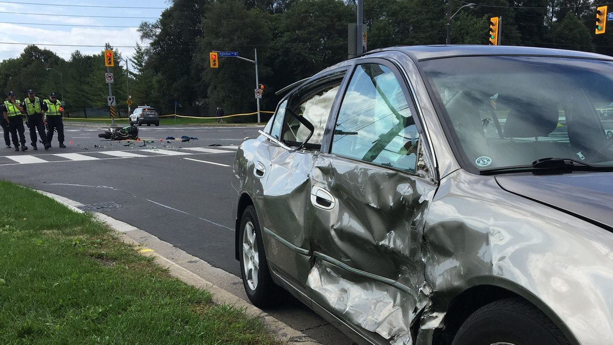 Motorcyclist seriously injured in Etobicoke crash ow.ly/TDqp30lDzDZ https://t.co/iPqtNlOCjI