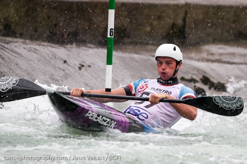 paddle_uk's tweet photo. The first day of racing at the Canoe Slalom World Cup 4 in Tacen 🇸🇮 is finished with 10 out of 12 🇬🇧boats qualifying for semi finals over the weekend. Well done everyone 💪👏👏 Read all about it ▶️https://t.co/2Pjav36I35 #ICFslalom https://t.co/aqNtzkoBf2