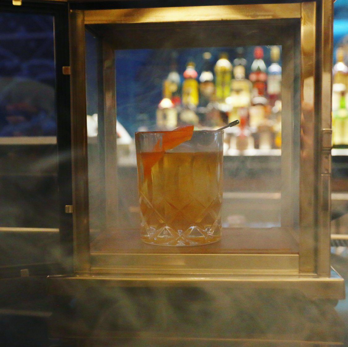 TheOceanFTL's tweet photo. Meanwhile, at the Atlas Bar... 👀 #weekendvibes https://t.co/lzT4ZdJh4P