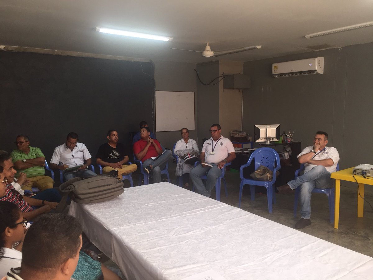 ADMON1_SENACFMA's tweet photo. @SBDIR_SENACFMA  Atendemos las necesidades del Alto San Jorge, reunidos con el Rector del Colegio CESUM, el Consejo Directivo, Junta de Padres de Familia y Secretario de Educación Municipal, interesados en realizar convenio con nuestro @SenaCfma https://t.co/furpe6jXEO