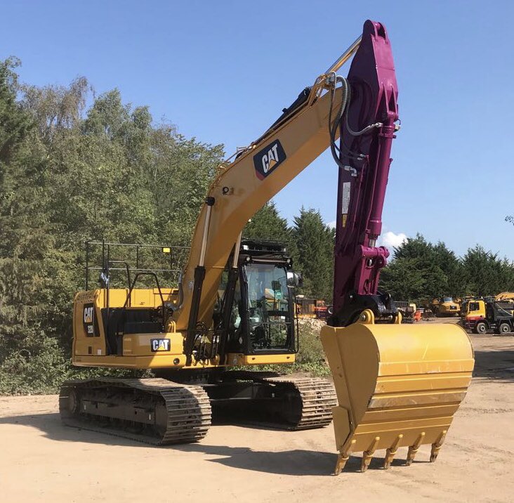 ruttleplant's tweet photo. First of the new series of CAT 320 excavator,
Fitted with grade assist and on-board weighing system #CATpayload #CATgrade https://t.co/e8TmNcuWyo