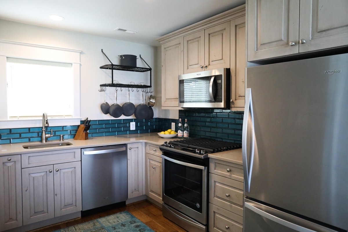 Queenstown Harbor tweet media