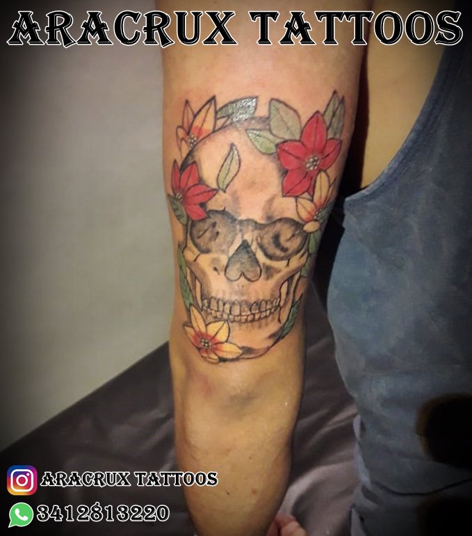 aracruxtattoos's tweet photo. ⚔️Neotradicional y Tradicional☠️
#TATTOO #TRADICIONALTATTOO #NEOTRADI #SKULLTATTOO #PARAMORETATTOO #DAGGER #DAGA https://t.co/uMnfowdMRb