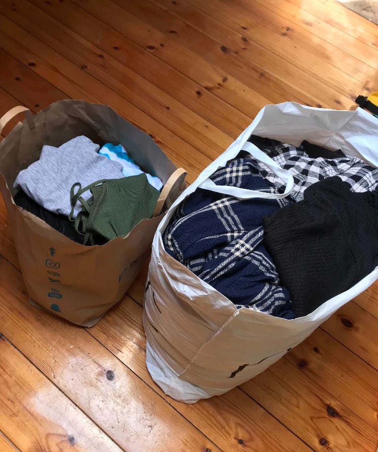1000Greenthings's tweet photo. For the 6th day of our 14 day countdown to September 9th Elissa is recycling some clothes! #9daystogo #1000greenthings https://t.co/NFzEUZWeI0