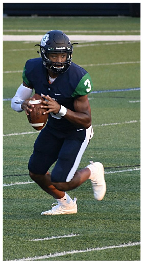 JayMeadors's tweet photo. I’m not saying he’s Charlie Ward, (Dude won the heisman), but ESPN3 Justice Hill reminds me of that type of player. QB/PG, Elite Athlete, And the High football IQ. #AProblem
#SaltCountyElite #ESPN3 #Juiced💦💦💦 https://t.co/46Z2YZiXX6