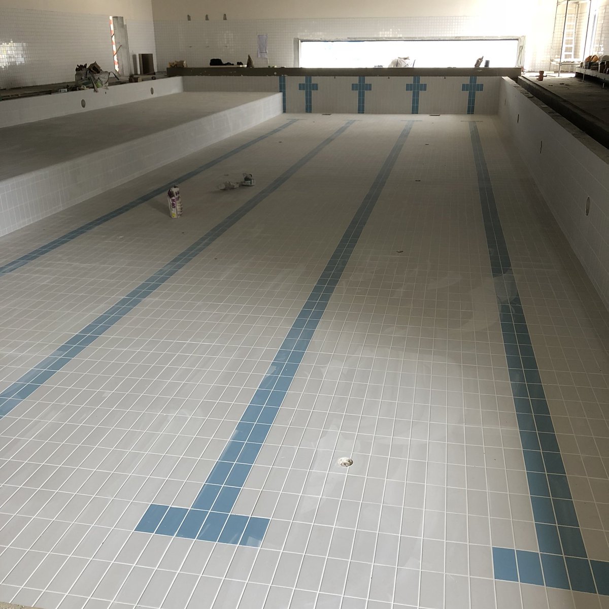 Impermeabilização e colocação de revestimentos em piscinas!
#AquastopNanoflex #H40SemLimites #FugabellaScuba

#kerakoll #greenbuilding