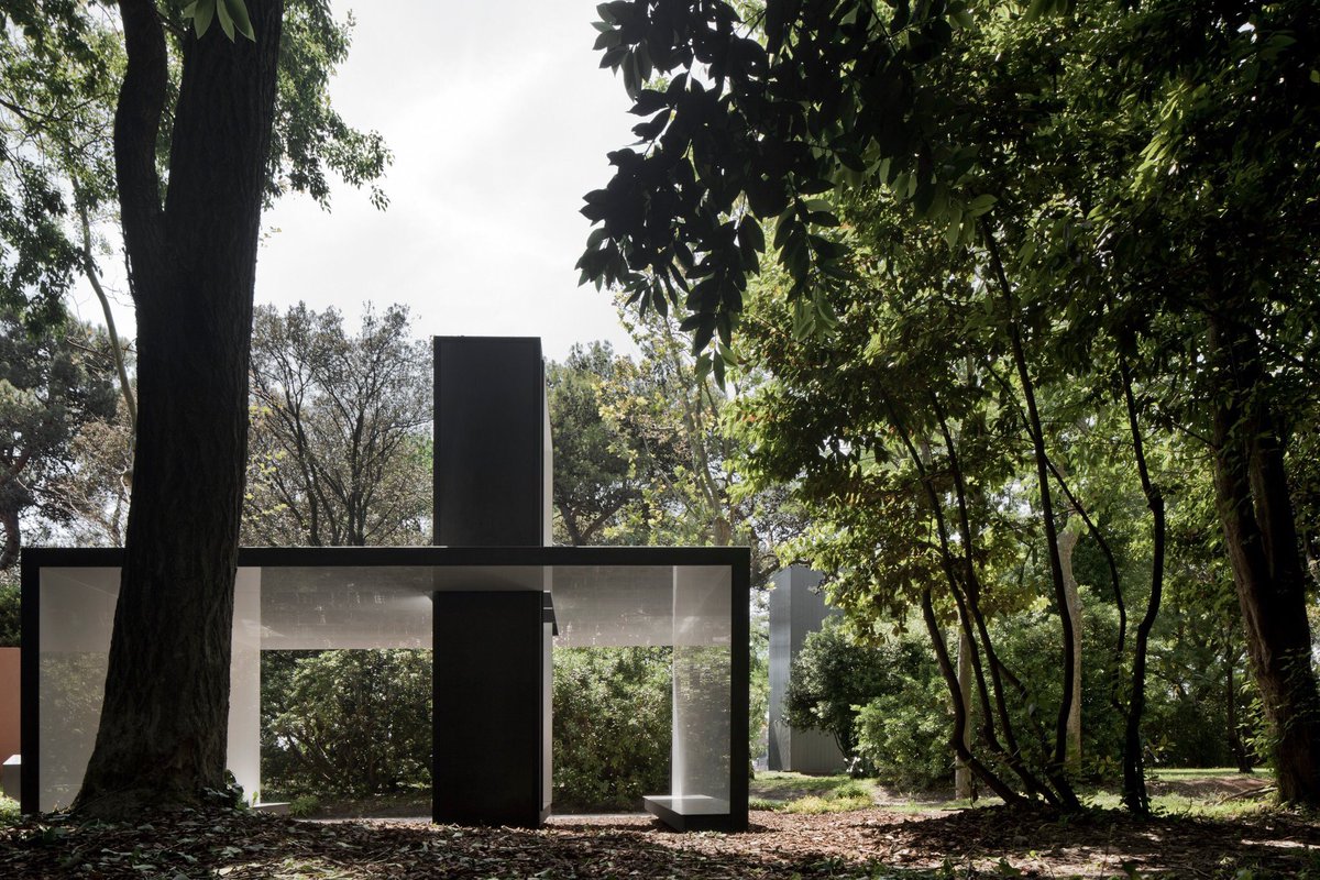 Cottodeste's tweet image. The #Kerlite ultra-thin slabs cover the chapel created by @panariagroup for the Pavilion of the Holy See. Visit the #spaces of #VaticanChapels: bit.ly/2ICP62d #venicebiennale #labiennale @la_Biennale #biennalearchitettura #biennalearchitettura2018