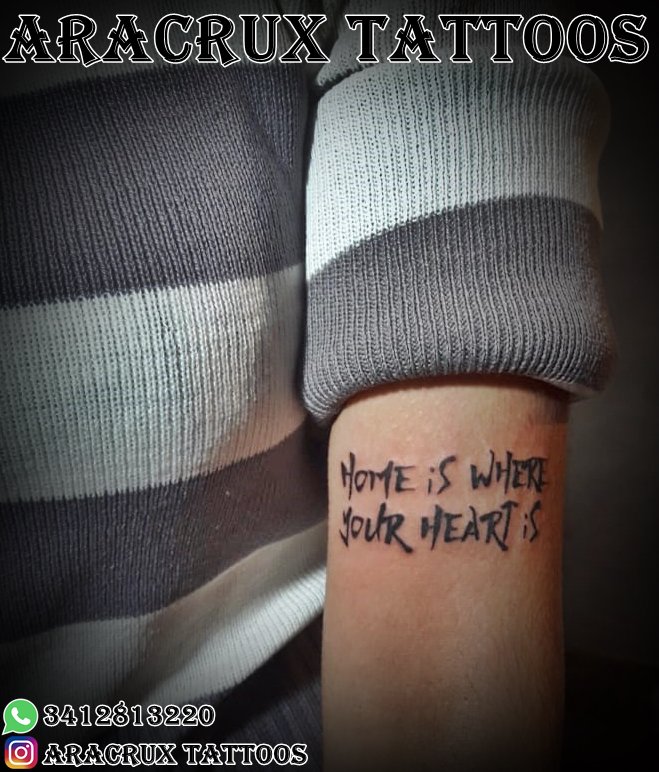 aracruxtattoos's tweet photo. *Frases*
Consultá las medidas de frases que entran en la promo #2X1 a $500 💉😎
☎️➡️ (0341)-152813220.
#frasestattoo #tatuajes #rosario #argentina #expectopatronum #hptattoo #harrypotter #libertad #igualdad #lucha #calle13tattoo #PROMOTATUAJES https://t.co/ZpMN2sg3bl