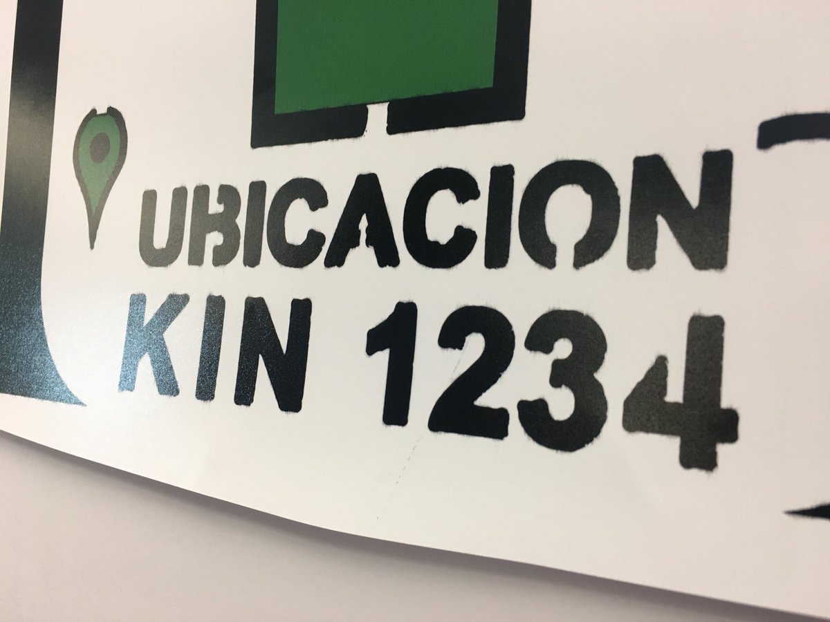ClaraBenitezTV's tweet photo. These new placards, are the newest addition to the #MissingMigrant Project. They each have specific numbers so that when 911 asks for their location, they can be easily rescued. @CBPRGV has already rescued two migrants because of the placards. More at 5 on @kgbt https://t.co/J777MM0TNI