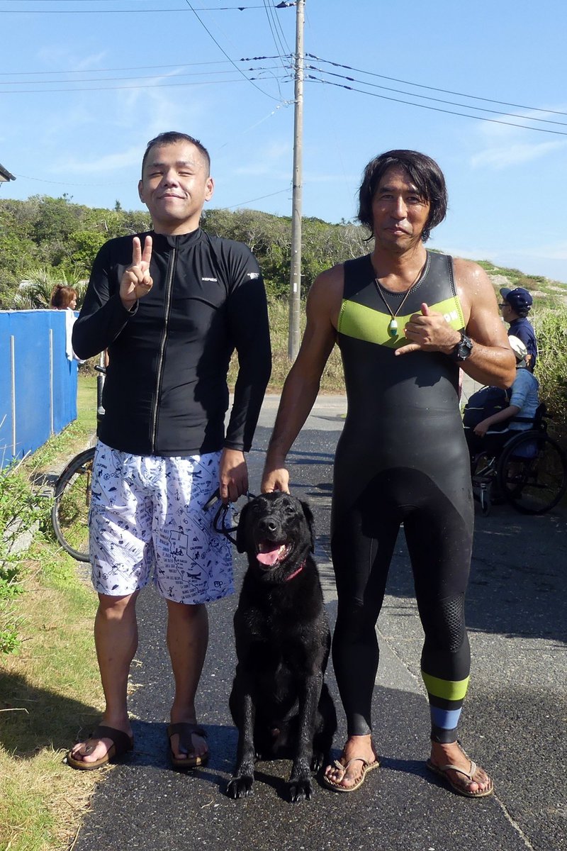 takeshi_mitsu's tweet photo. SurfClassicは障がい者のサーフィンをサポートする活動をしています。先日は、全盲の至君がサーフィン初体験🏄 波さえよければ、次回は、立てそう!
#サーフィン #障がい者サーフィン
#サーフクラシック #SurfClassic
https://t.co/5J98z8s7gY https://t.co/sy4oZtkOhp