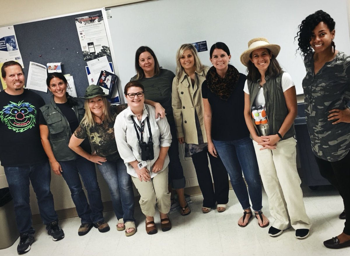 PinckneyMiss's tweet photo. English Department Representin’ #yesisaidrepresentin #noG #ialreadygraduated 😝#camoandsafari #animal #twinsburgtigers #gameday https://t.co/ve9EiX4AVR