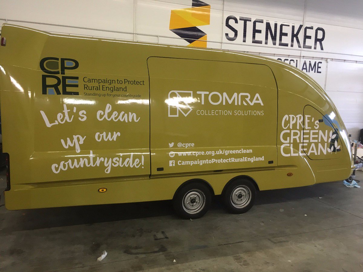 CPRE's tweet photo. What a beauty! 😍 Our portable Reverse Vending Machine ready for its tour of England as part of our nationwide #GreenClean litter pick.

Help us clean up the countryside and campaign for the best #DepositReturn system. Find your nearest #GreenClean here: https://t.co/nqxV2w97tC https://t.co/9eug7fgDta
