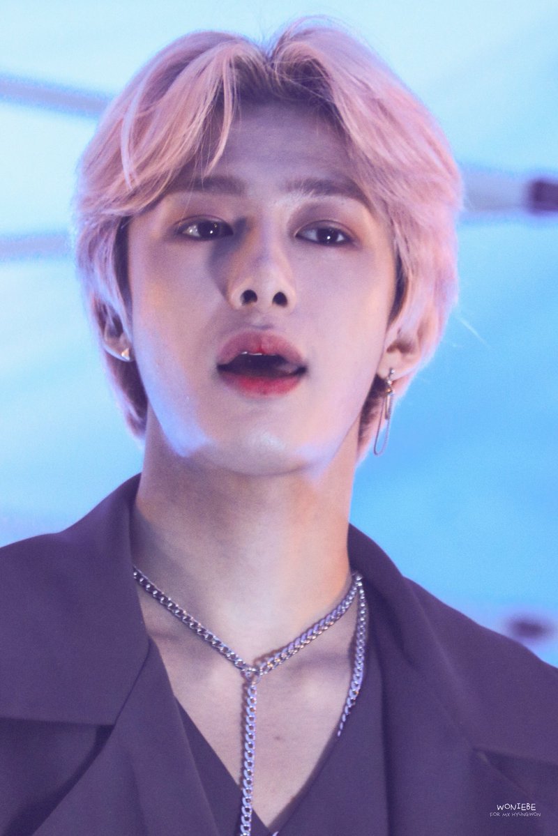 MONSTAXGALLERY's tweet photo. 180502 #Hyungwon #MONSTA_X ©woniebe940115 https://t.co/xhFtTN3yyR