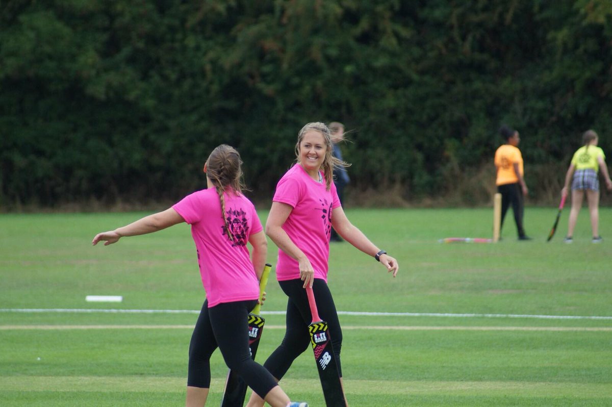 HolmerGreenCC's tweet photo. Best of luck to the Holmer Green ladies competing at the @HaddenhamCC @BucksWSBCF Softball Festival! Two festivals in a row now, with a bit of squad rotation thrown in! #thefutureisbrightthefutureisgreen #thesegirlscan #GoGreen #OneClub https://t.co/9BKWOxnXMH