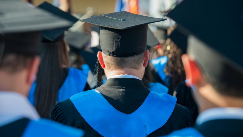 department12pod's tweet photo. New episode! @IOSyIslam and @mchetta_phd debate whether or not it makes sense to get an #MBA in addition to your #IOPsych degree. Listen now: https://t.co/ErMQIeRs0X https://t.co/yzHf65cQ2v