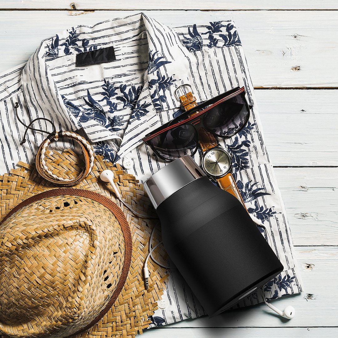 nixxeeretail's tweet photo. The new Asobu Cold Brew Portable Coffee Brewer keeps your coffee hot and fresh for hours making it the perfect travel companion. Available in black and silver.
https://t.co/5gO7aHIpe1 

#nixxeeretail #drinksmadebetter #coldbrew #asobubottle #becomeastockist https://t.co/NlpzNbnv3s
