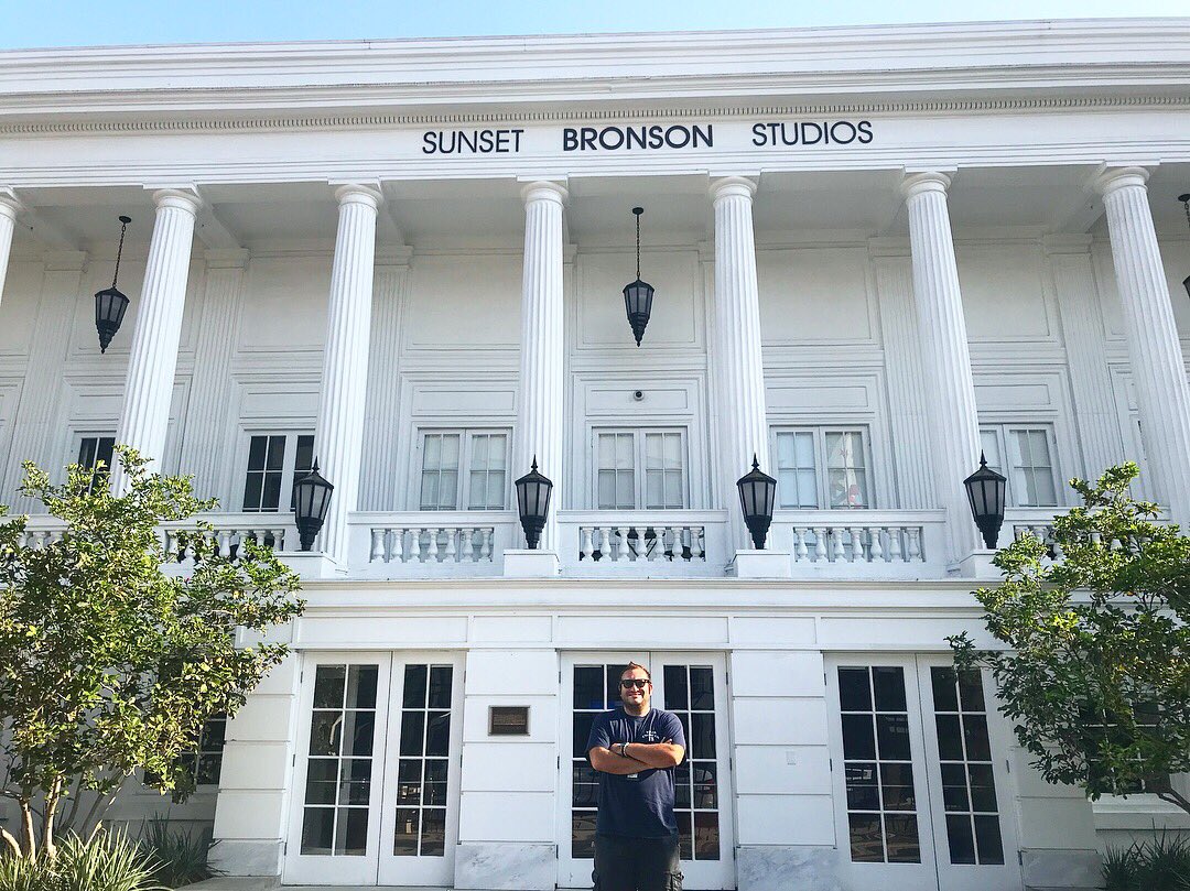 IamJRushing's tweet photo. My work is where my other work used to be 📺📡🎥
.
.
#SunsetBronsonStudios #KTLA #WarnerBrothers #TheJazzSinger #KTLAMorningNews #Hollywood #LosAngeles #LaLaLand #ProducerLife #WBLife https://t.co/R6Gx8fyBKS