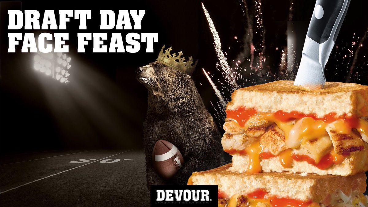 devourfoods's tweet image. #DRAFTRULES: ALWAYS HAVE ENOUGH PIZZA, WINGS AND BEER FOR YOUR DRAFT DAY PARTY. AND A #DEVOUR SANDWICH FOR YOURSELF.  #COUNTDOWNTOKICKOFF