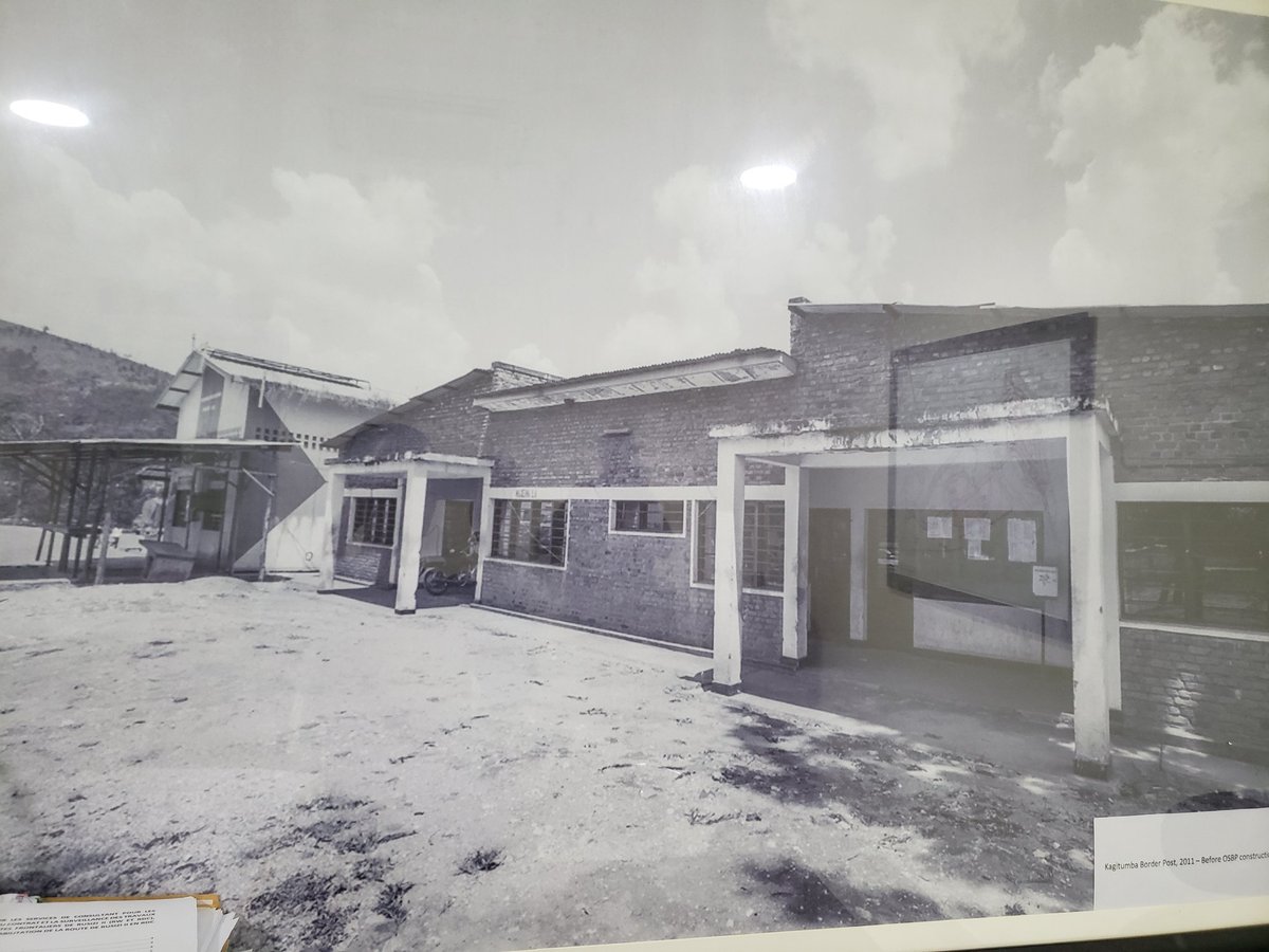 Peshmutesi's tweet photo. Couldn't resist this #ThrowBackRw20. Kagitumba border post in 2011 vs today! Amazing work by @rrainfo @Rwandamigration @RwandaInfra in partnership with @TradeMarkEastA https://t.co/qZbjoe2n7q
