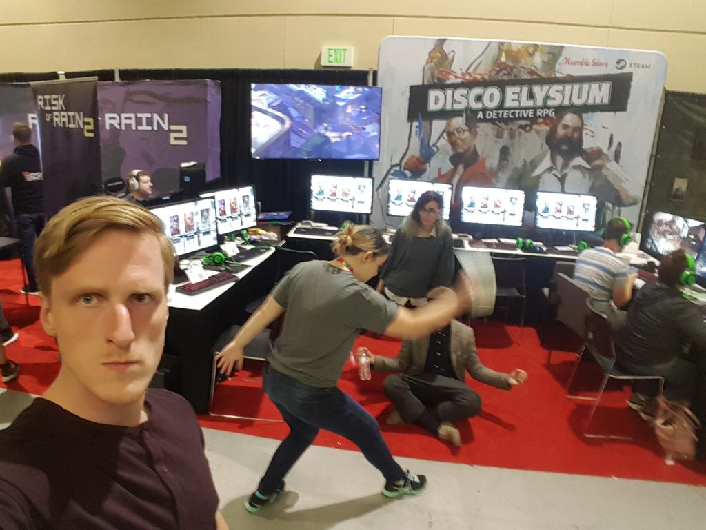 interrit's tweet image. Find @studioZAUM in the far reaches of indiemegabooth at #PAXWest