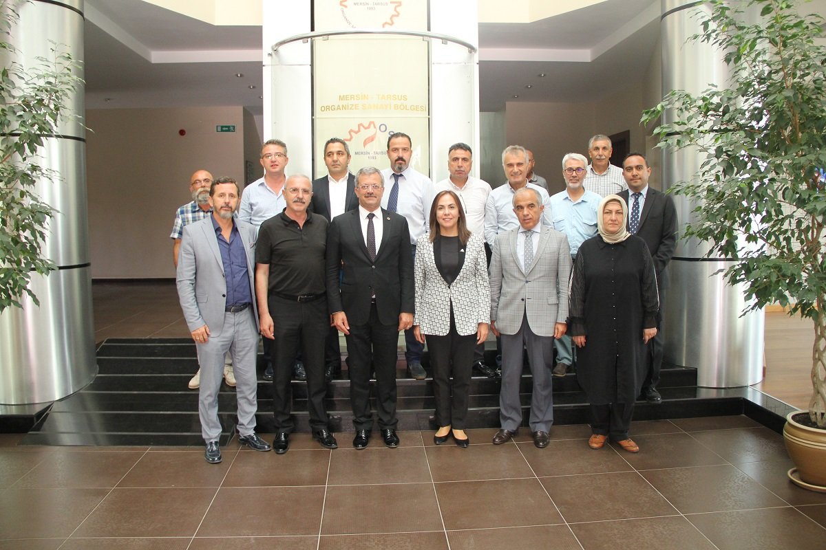 akpartimersin's tweet photo. Milletvekilimiz Zeynep Gül Yılmaz, İl Bşk Yardımcımız Kenan Peker ve Kadın Kolları Bşk Aysel Mavioğlu Öner, Tüm Muhtarlar Derneği Bşk Şeref Bolat Mersin Ekonomi Platformu Bşk Kemal Kaçmaz ve Mersin Tarsus Organize Sanayi Bölgesi Bşk Sabri Tekli  ve Yönetimlerini ziyaret ettiler https://t.co/DG3pOUqAZA