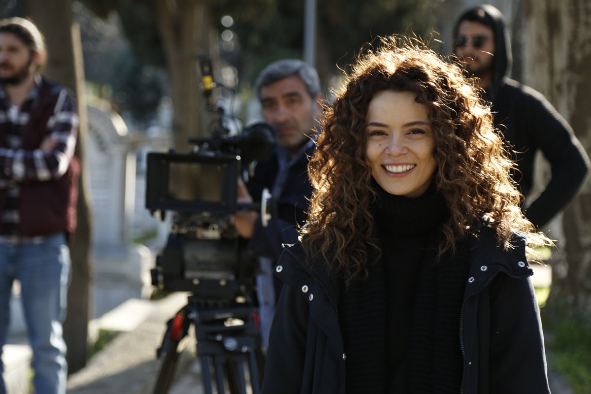 CalinosEnt's tweet photo. #kadin #fuerzademujer #woman #seraykaya #ozgeozpirincci #canercindoruk #bennuyildirimlar #calinos #calinosentertainment #Aztecauno #tvazteca https://t.co/Cl4pU2OPEb