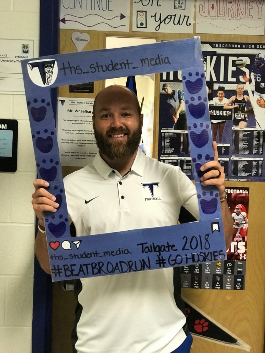 tuskysports's tweet photo. Use the instagram sign today at the tailgate! Gates open at 4, and @HuskyHeadline will be having a Bake Sale! Everything will be $1! #BeatBroadRun https://t.co/BbcXV9ztNj