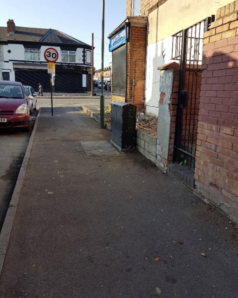 CllrMajid's tweet photo. Really proud of our @BhamCityCouncil street cleansing crews for clearing another grotspot this time in #AlumRock after reports from businesses ๐
We have found some evidence linking to the perpetrators, and robust action will be taken against them!!
#CleanBrum
#CleanStreets https://t.co/yjwxRhtT04