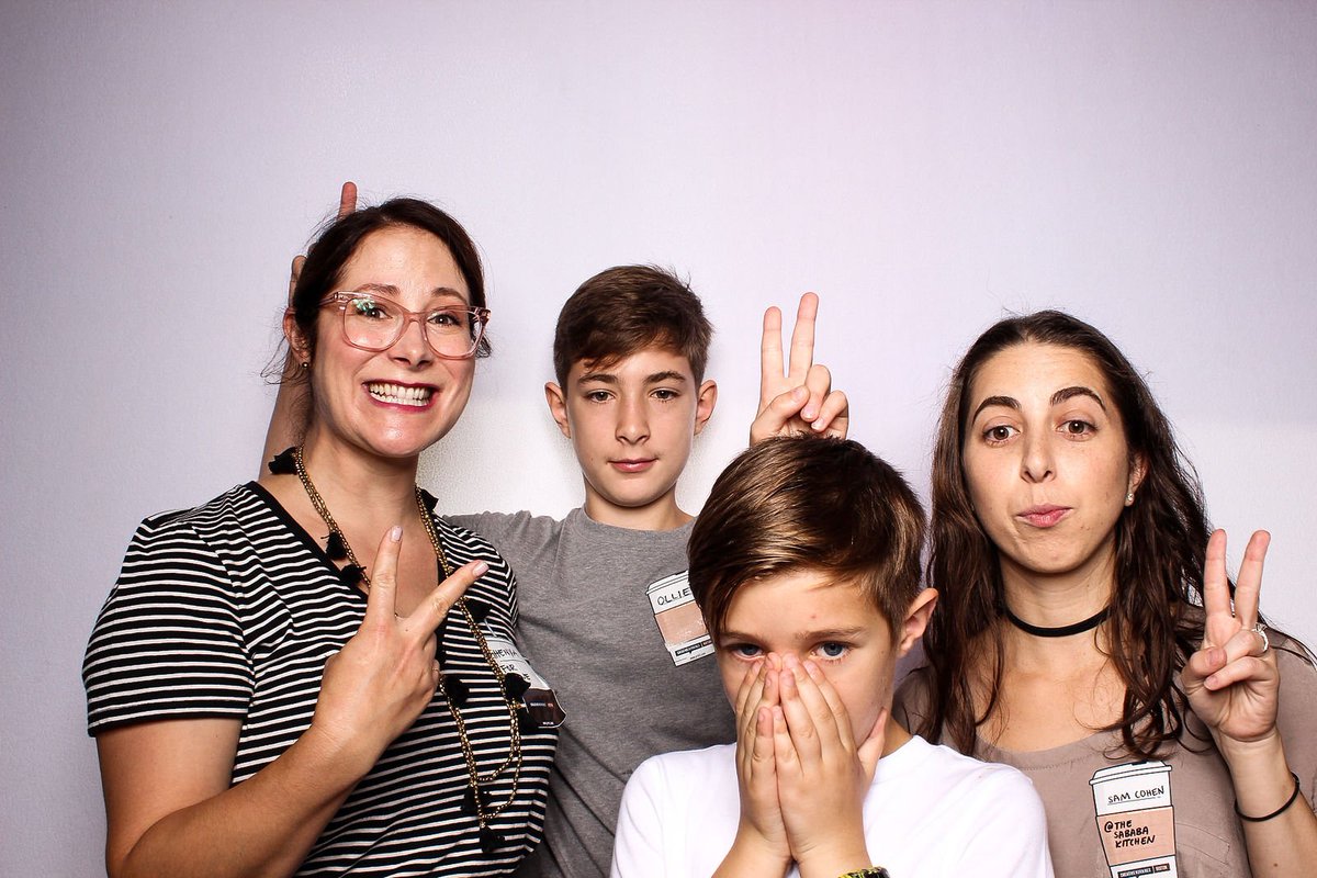 Boston_CM's tweet image. A lot of folks got dangerous this morning in The Danger Booth - the album is up now! GOOOOOO!: loom.ly/hHqVHeg
#CMCOMMUNITY #CMBOS