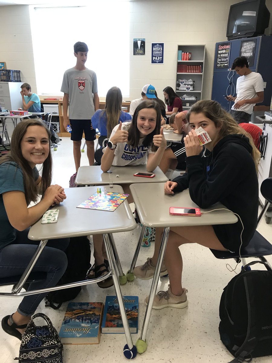 MissCooke608's tweet photo. Fun Friday continued in 2nd &amp; 4th Blocks! https://t.co/93APqIWbwd
