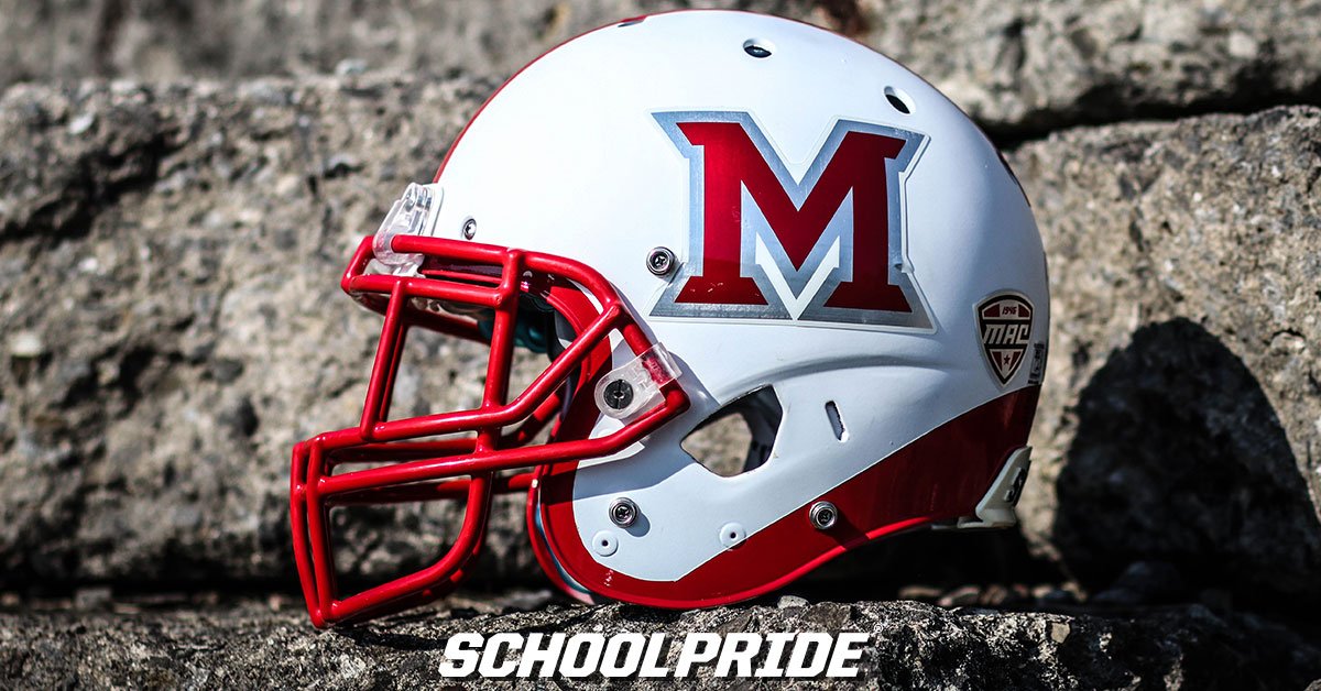 SchoolPrideLtd's tweet photo. Brick by brick, stone by stone, each team has cobbled together a cohesive unit capable of greatness! Thanks for Showing your #schoolpride and Welcome to the kickoff of the NCAA 2018-19 season. #SchoolPrideDecals #FootballFinally #HelmetDecals #GoHawks #NCAA @MiamiRedHawks https://t.co/UkFuCffdHA