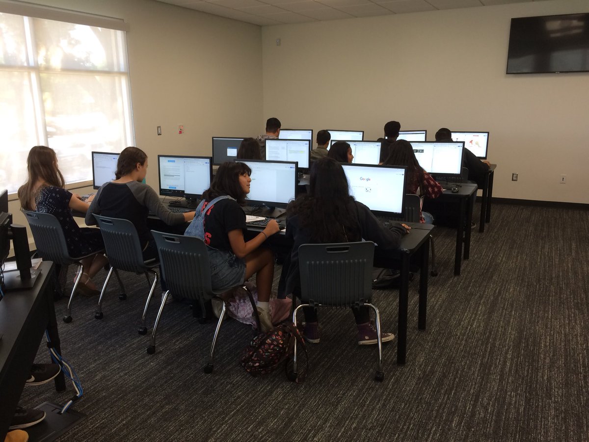 MrsStottsSci's tweet image. Ss are utilizing @Cen10Huskies brand new computer flexlab and using #googleclassroom google doc template to record research ideas for their science fair projects.  Focusing on #innovation and problem solving projects. #cen10ib #googlesciencefair