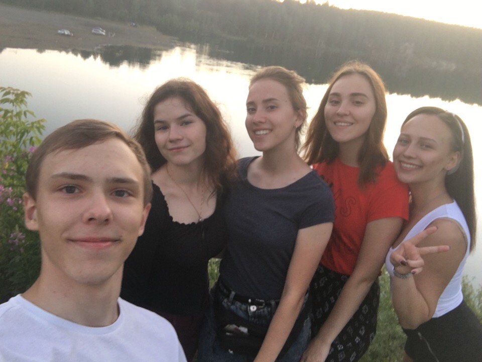 Что бы я без вас делала? 
Моя опора, моя ненормал семейка 
Больше чем любовь 
Сами все знаете 
Спасибо за ещё одно лето 
❤
