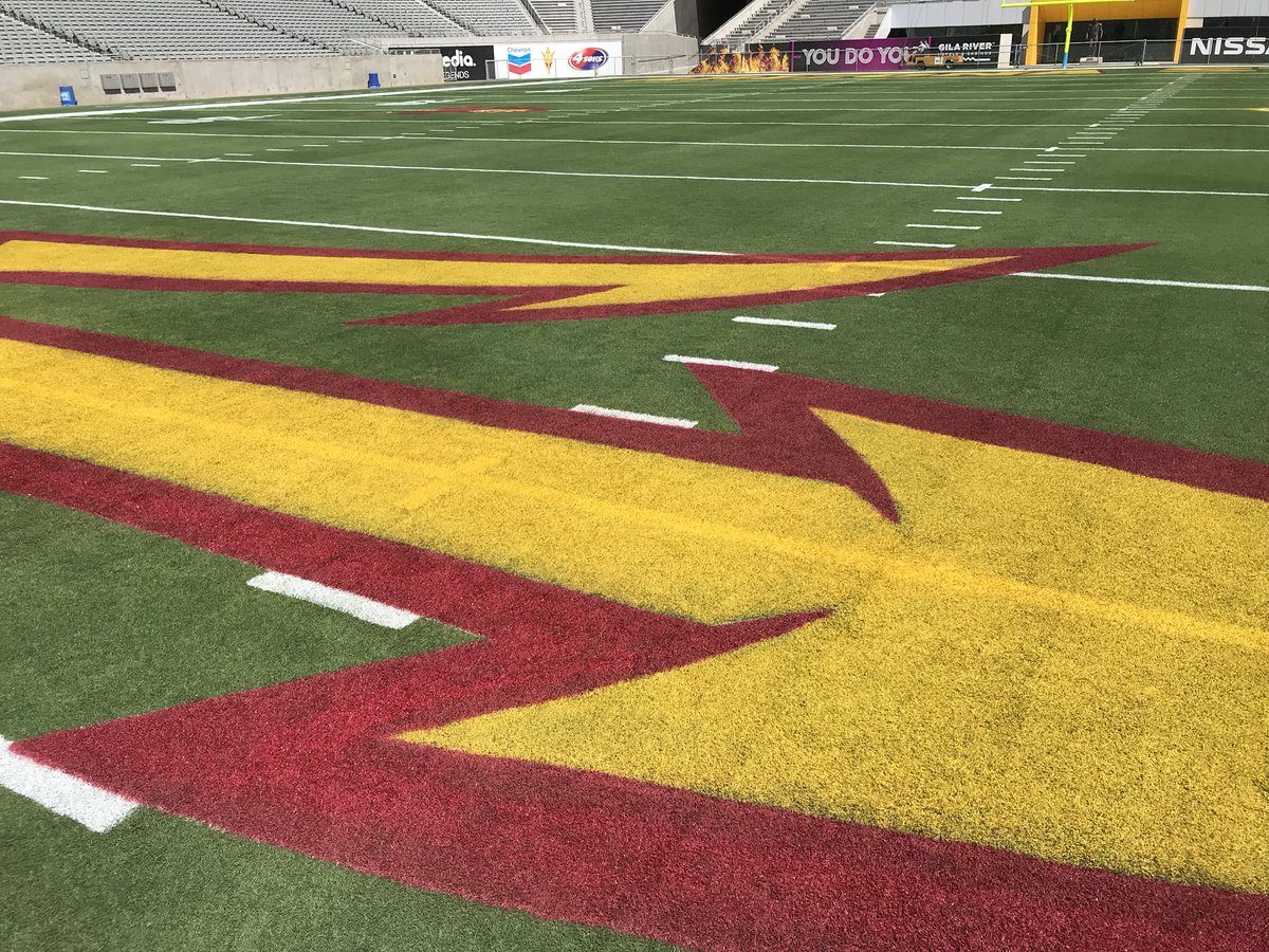 bermuda419s's tweet image. No opening day jitters for the ground crew😊