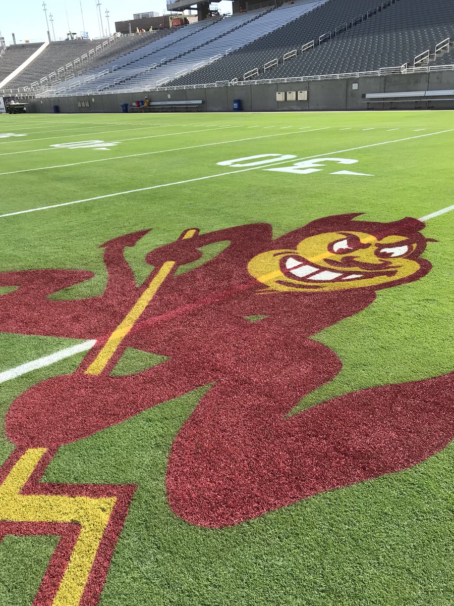 bermuda419s's tweet image. No opening day jitters for the ground crew😊