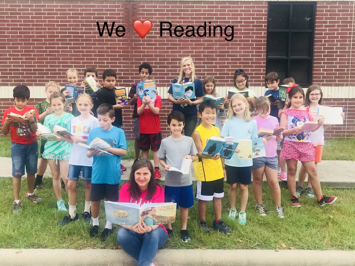 CassieCJohnson's tweet image. I ❤️ my 4th graders and Co-Teacher!  @buckalewbears #20YearsStrong #ThePowerOfInclusion