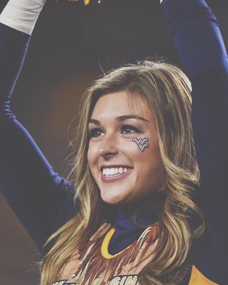 About_Cheering's tweet photo. Beautiful Mountaineer cheerleader, @b_millll 💙💛 #WVU #FridayFeeling #Cheerleading #College #WestVirginia https://t.co/7vQPo6C7jX