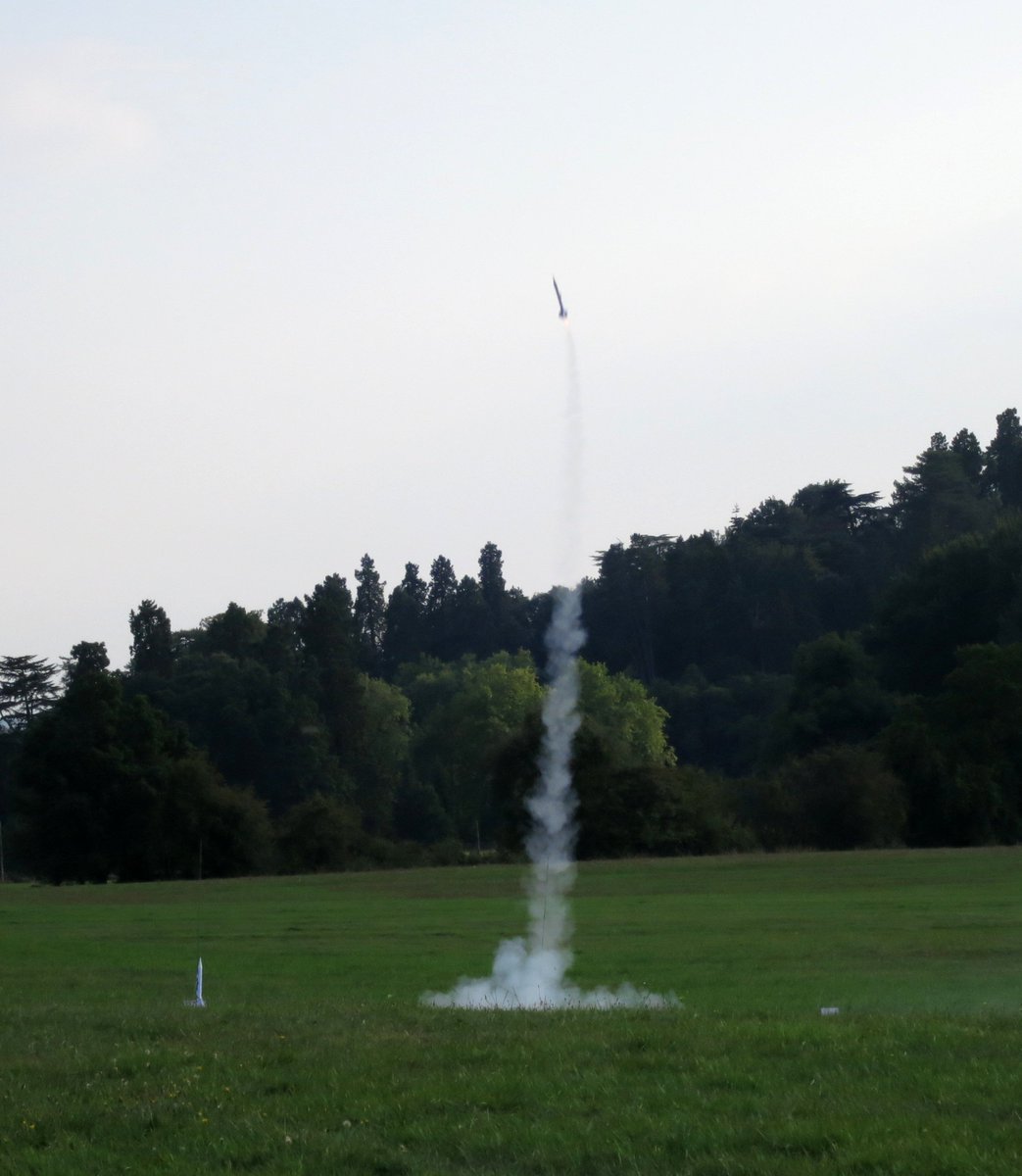 philcrump2's tweet photo. A packed workshop this afternoon of building and launching rockets at @emfcamp ! Same again tomorrow at 3pm in Workshop 4 https://t.co/WxjkEYcAZi https://t.co/Ylbn0MqKN3