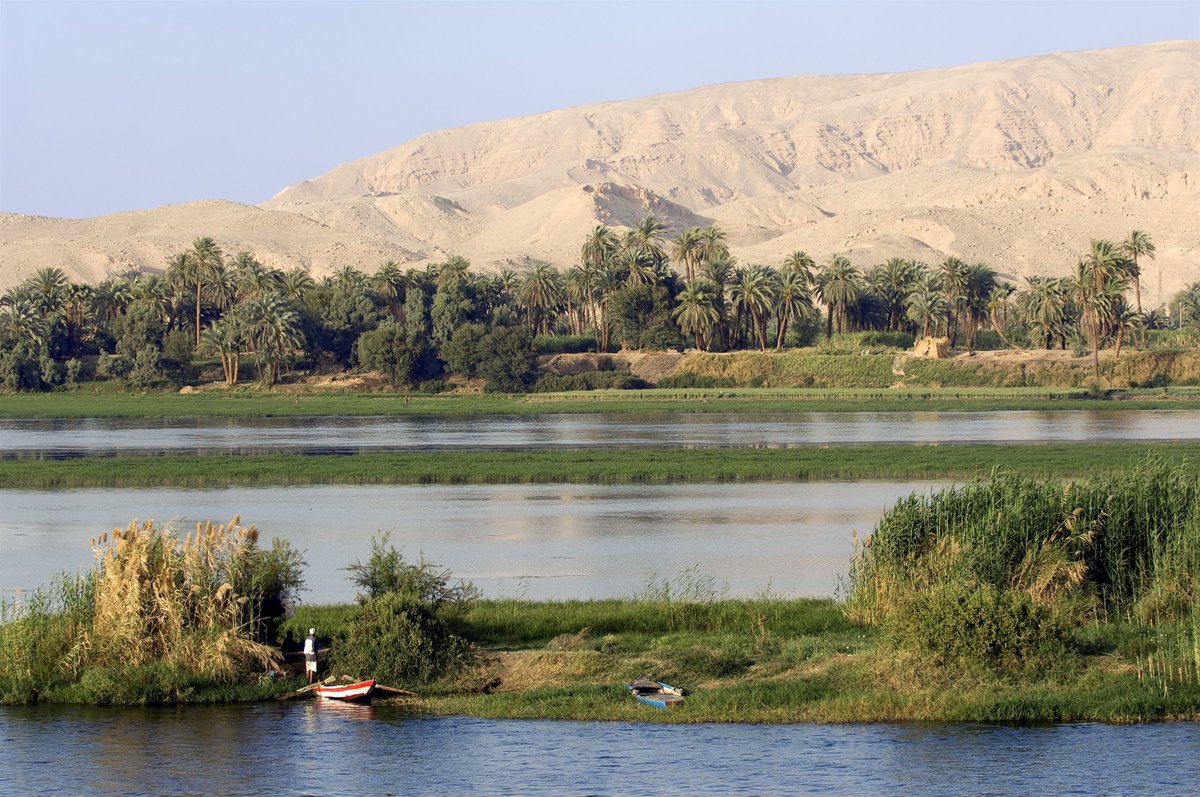 Despedimos la semana y el mes de agosto con una imagen evocadora, para que tengáis un estupendo broche de oro a este mes y disfrutéis del fin de semana. #thisisegypt #egyptlovers #traveller #igersegypt #tourist #tourism  #beautiful #amazing