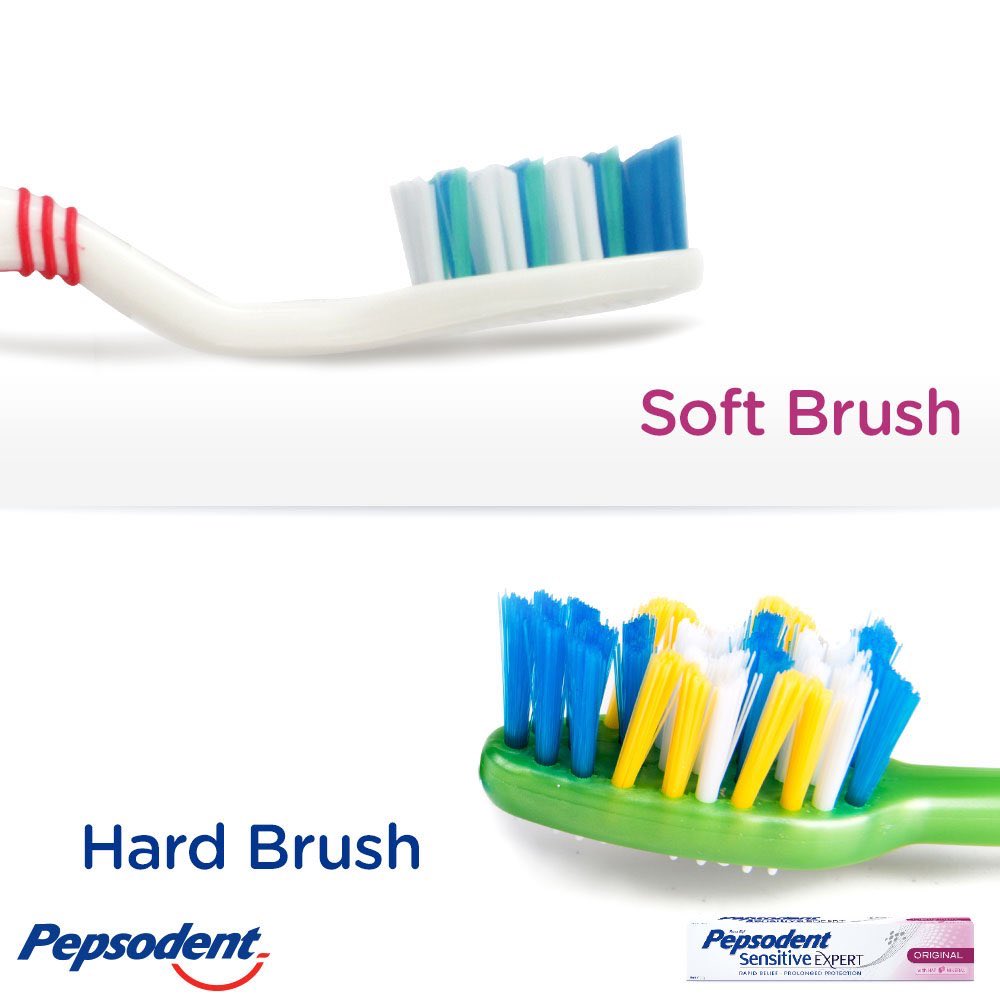 Fiifibrew11's tweet image. Which is more preferable? 

Hard or Soft brush. #PepSensitiveRepairs