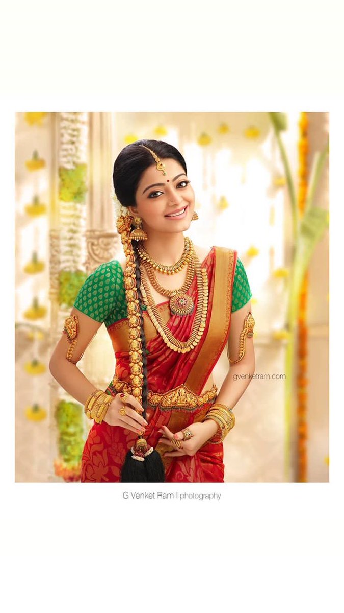 CinemaBuds's tweet photo. Gorgeous #Janani #BigBoss #BigBoss2 https://t.co/ZPPPO9y5u7
