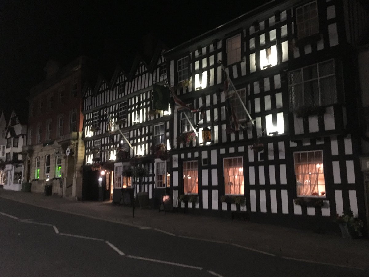 ThePubChampion's tweet photo. My latest #pubtown, the lovely #Ledbury. A fine place to celebrate wedding anniversary & birthday! 10 pubs/inns in the town centre! https://t.co/3SoD3tX8Hu