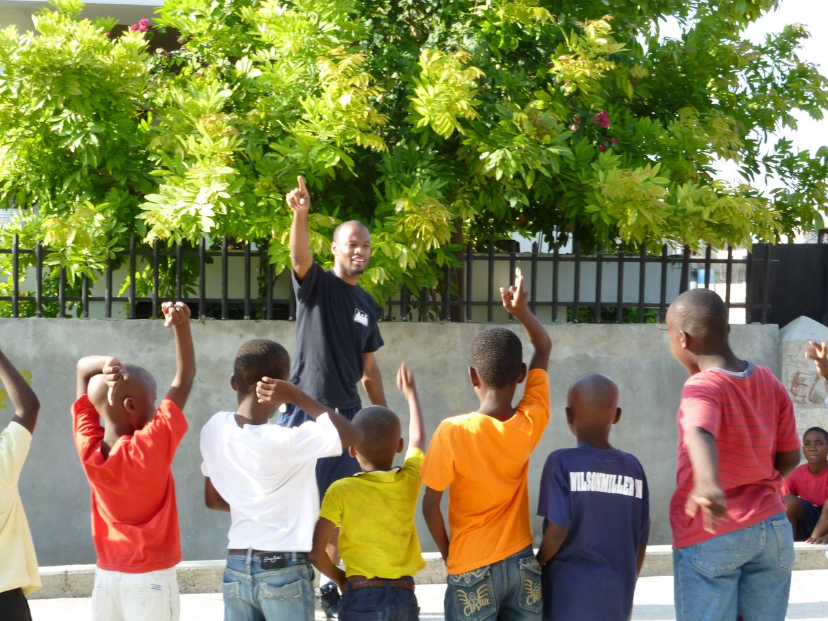BStoneCounsel's tweet photo. In 2010, a team and I went to #Haiti to assist those who suffered from the tragic earthquake. We worked with a Baptist Mission to provide crisis and grief counseling to those living in #Delma75. We saw a lot but also learned a great deal as well. #fbf #haitiearthquake #therapy https://t.co/4HaETxDrNI