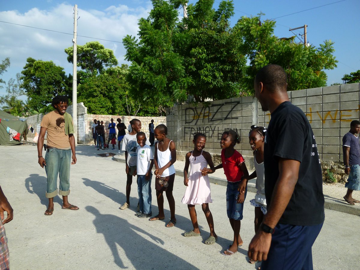 BStoneCounsel's tweet photo. In 2010, a team and I went to #Haiti to assist those who suffered from the tragic earthquake. We worked with a Baptist Mission to provide crisis and grief counseling to those living in #Delma75. We saw a lot but also learned a great deal as well. #fbf #haitiearthquake #therapy https://t.co/4HaETxDrNI