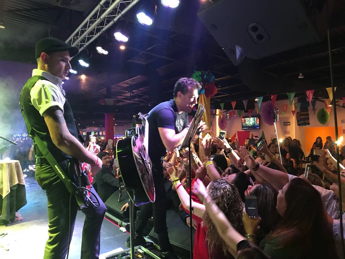 Gracias 🙏🏽 Monterrey como siempre la pasamos genial, son un gran público !!! Los quiero mucho y les mando besos 😘 #PabloRuizEnMexico #CasinoFoliatti #Monterrey #Mexico 🇲🇽 #PabloRuiz