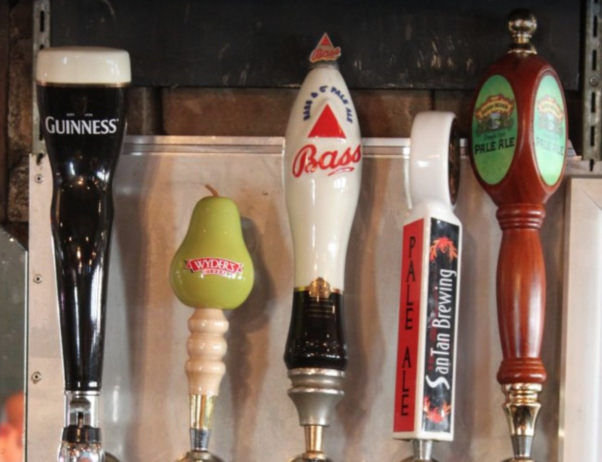 Vine Tavern & Eatery - Rural & Apache tweet media