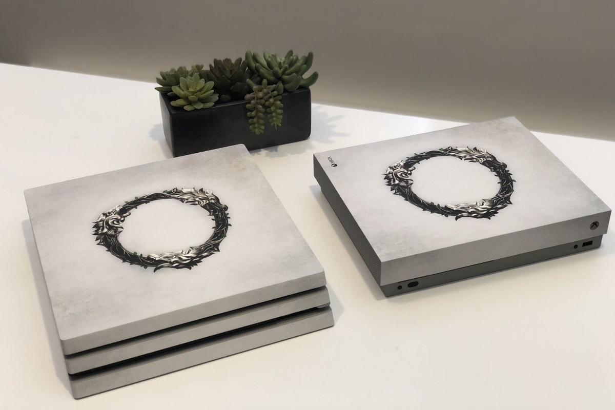 TESOnline's tweet image. Want a chance to win a special #ESO console? Retweet this #BethesdaDays giveaway to enter! 

Winners will be chosen on September 5. Read the full rules and entry details here: beth.games/2C6aMkt