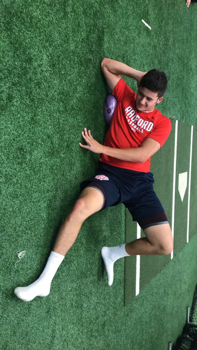 Mattrein21's tweet photo. Friday Recovery with the #coregeous ball https://t.co/lBhjl9BP2o