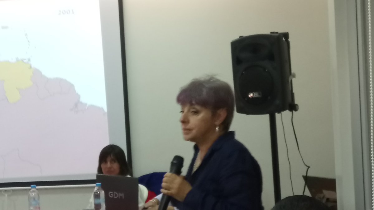 ChachiDeCuba's tweet photo. @@rafaeldausa2016 @embacuba_ecuad @CubaMINREX @YairaJR Ana Ester Ceceña analiza situación de las bases militares USA en Latinoamerica como elemento fundamental de los intereses geopoliticos en torno a Venezuela. Panel en Quito, presentes REDH - CUBA,Embajada de Cuba y académicos https://t.co/WucNlekTtW