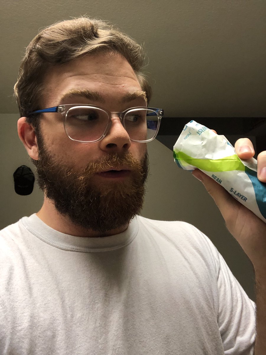 BadTimeBarry's tweet photo. I’m starving after my stream. @tacobell coming in clutch rn. #NotASponsorButShouldBe https://t.co/LoHpaX6eHI